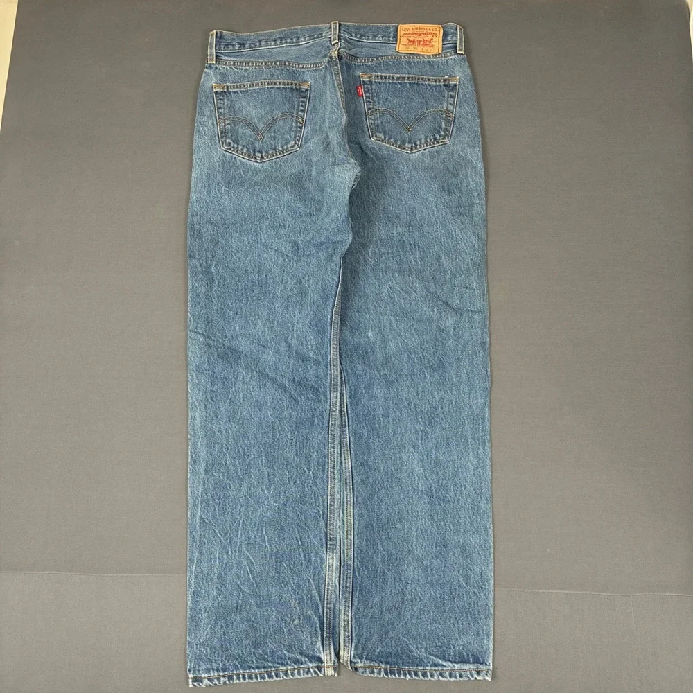 Vintage Y2K Levi's 501XX Denim Straight Jeans Men's Size 35x31 Medium Wash
